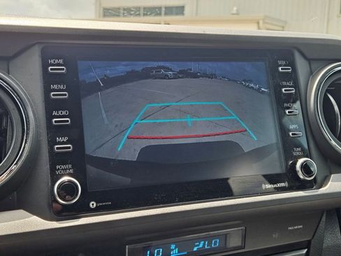 Used 2023 Toyota Tacoma TRD Sport w/ Technology Package image 10