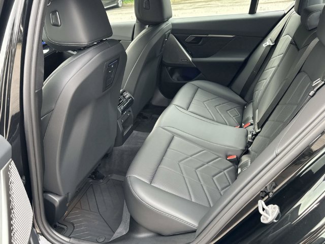 Used 2027 BMW 530i xDrive w/ Premium Package AWD/4WD image 18