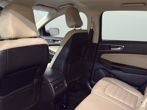 Used 2020 Ford Edge SEL w/ Convenience Package image 29