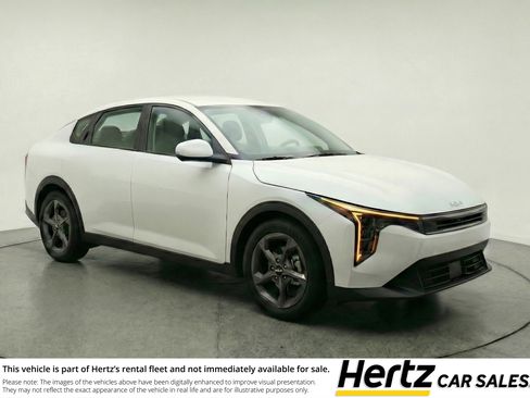 Used 2025 Kia K4 FWD image 1