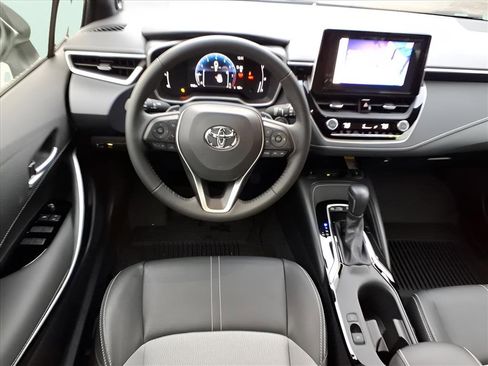 Used 2025 Toyota Corolla XSE image 15