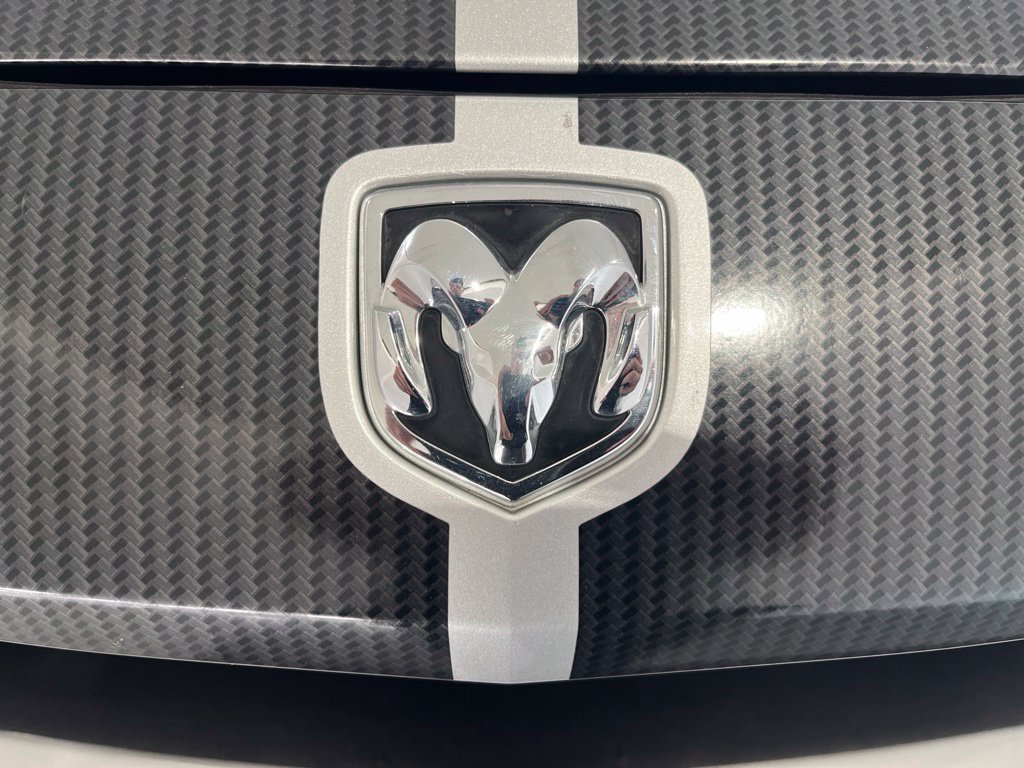 Used 2009 Dodge Challenger SRT8 w/ SRT Option Group II RWD image 29