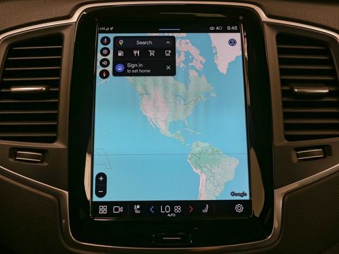 Used 2024 Volvo XC90 B5 Core w/ Climate Package image 27