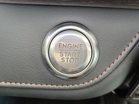 New 2026 Lincoln Nautilus Reserve AWD/4WD image 23
