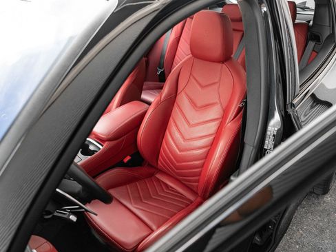 Used 2023 Maserati Grecale Trofeo AWD/4WD image 4
