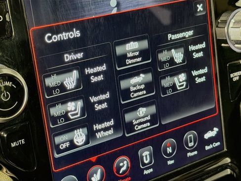 Used 2019 RAM 1500 Laramie AWD/4WD image 21