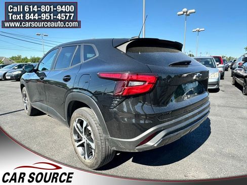 Used 2024 Chevrolet Trax RS w/ Driver Confidence Package FWD image 6