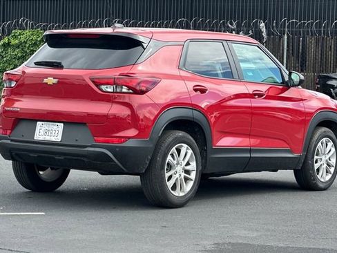 Used 2026 Chevrolet TrailBlazer LS w/ LS Convenience Package image 4