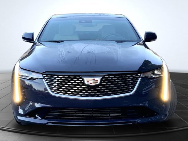 Used 2024 Cadillac CT4 Luxury RWD image 3