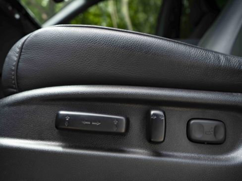 Used 2025 Honda Passport EX-L image 40