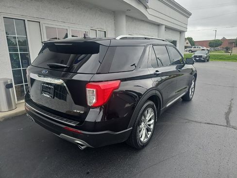 Used 2021 Ford Explorer Limited w/ Equipment Group 301A AWD/4WD image 4