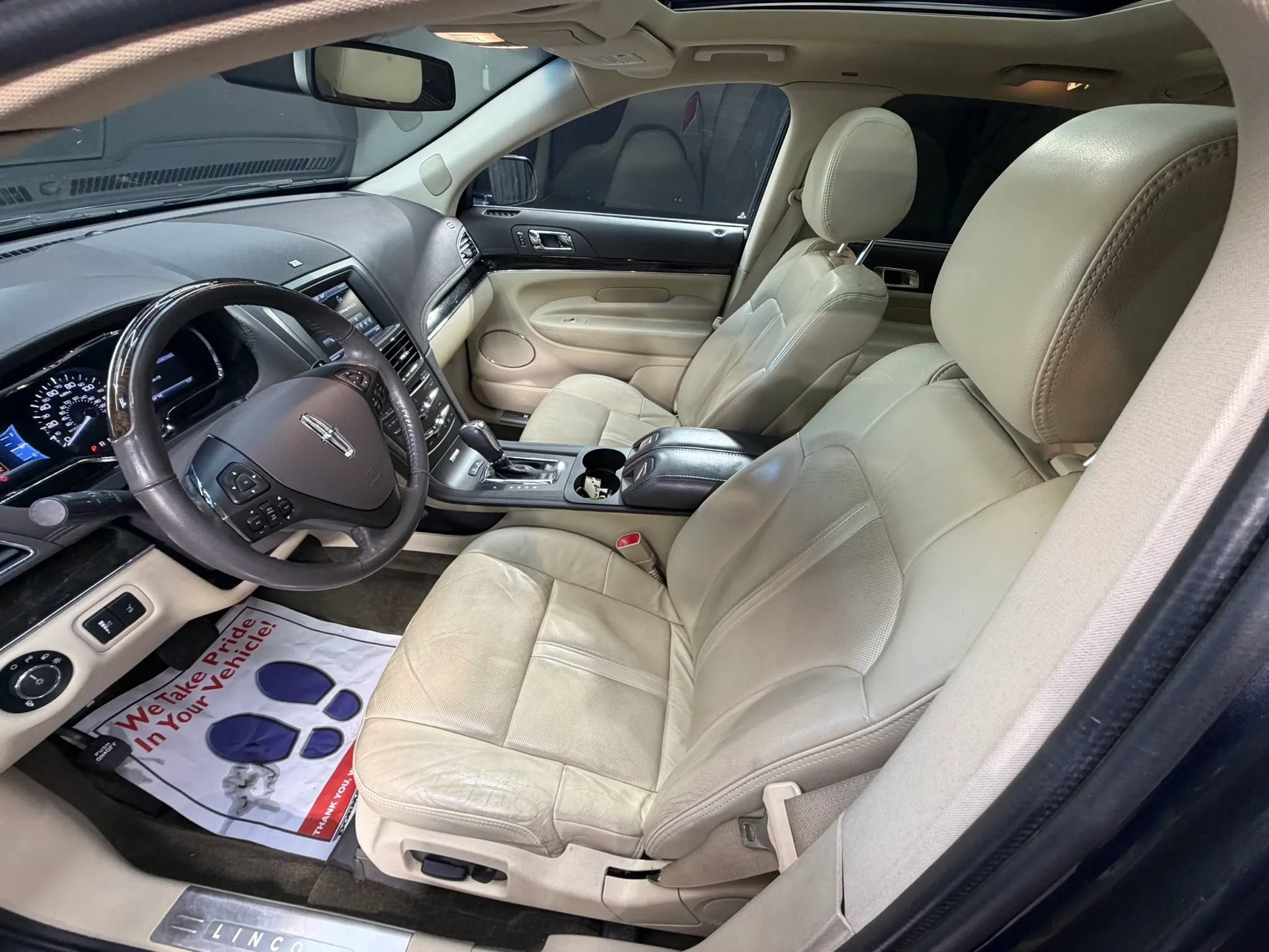 Used 2014 Lincoln MKT AWD w/ Equipment Group 201A image 13