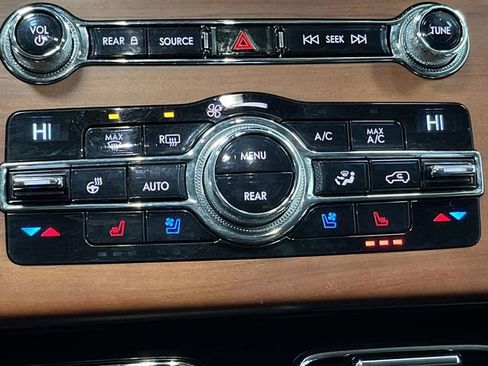 Used 2020 Lincoln Aviator Grand Touring w/ Equipment Group 302A image 21