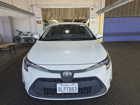 Used 2020 Toyota Corolla LE w/ Carpet Mat Package (TMS) FWD image 2