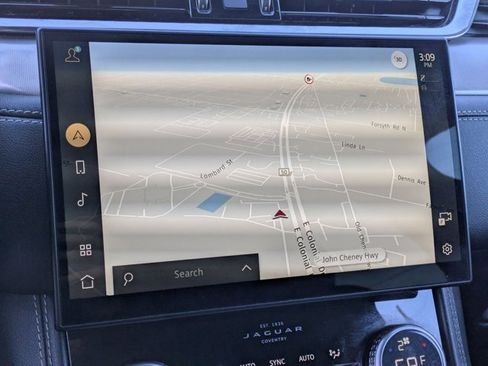 Used 2024 Jaguar F-PACE R-Dynamic S image 10