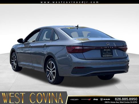 Used 2025 Volkswagen Jetta Sport FWD image 6