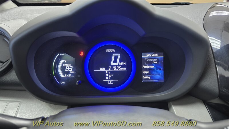 Used 2013 Toyota RAV4 EV FWD image 22