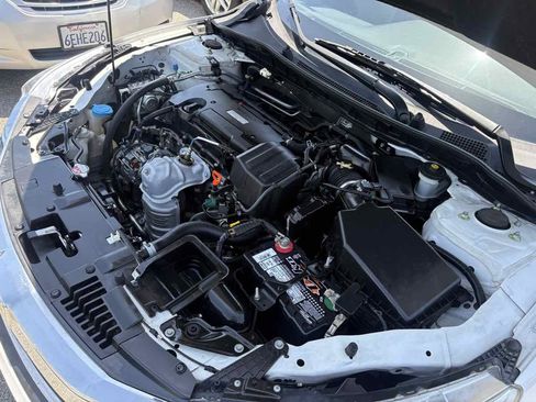 Used 2016 Honda Accord LX image 9