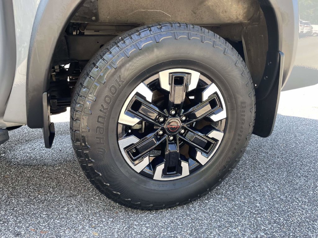 Used 2023 Nissan Frontier PRO-4X w/ Pro Convenience Package AWD/4WD image 10