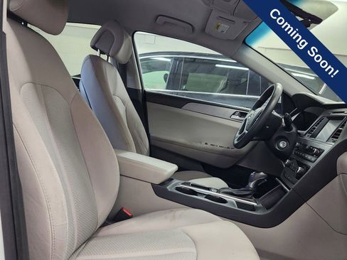 Used 2016 Hyundai Sonata SE w/ Cargo Package FWD image 24