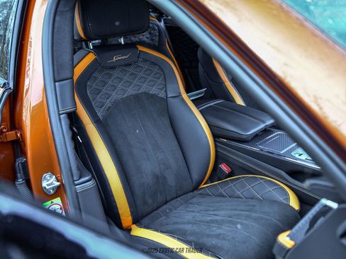 Used 2024 Bentley Flying Spur W12 image 31