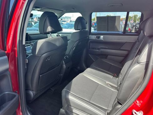 Used 2024 Hyundai Santa Fe SEL AWD/4WD image 32