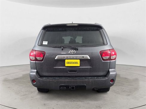 Used 2019 Toyota Sequoia Limited image 4