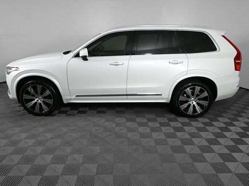Used 2022 Volvo XC90 T6 Inscription w/ Lounge Package AWD/4WD image 3