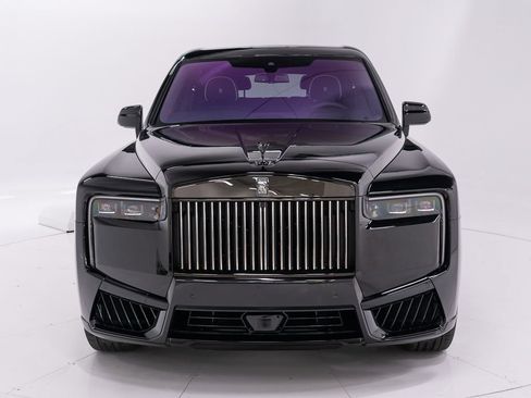 Certified 2026 Rolls-Royce Cullinan Black Badge AWD/4WD image 8
