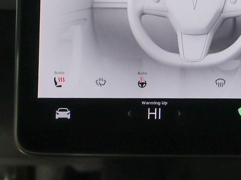 Used 2023 Tesla Model Y Performance image 40