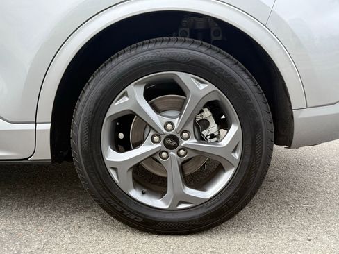 Used 2024 Ford Escape ST-Line image 18