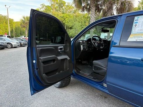 Used 2018 Chevrolet Silverado 1500 LT w/ All Star Edition AWD/4WD image 9