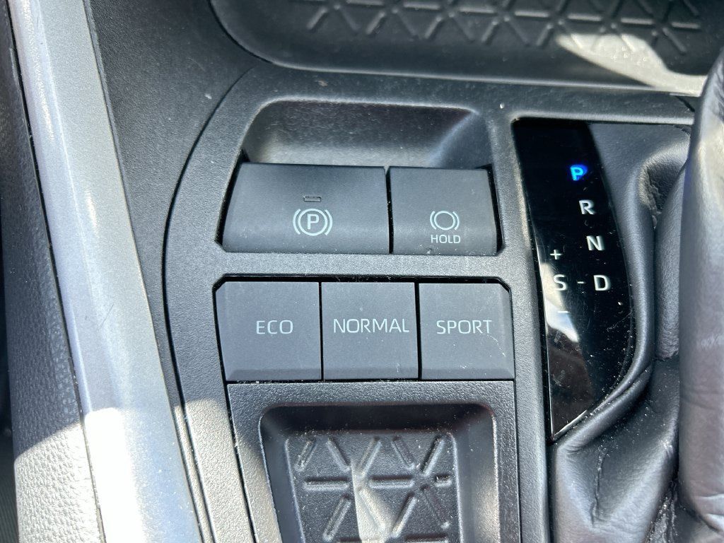Certified 2023 Toyota RAV4 LE FWD image 26