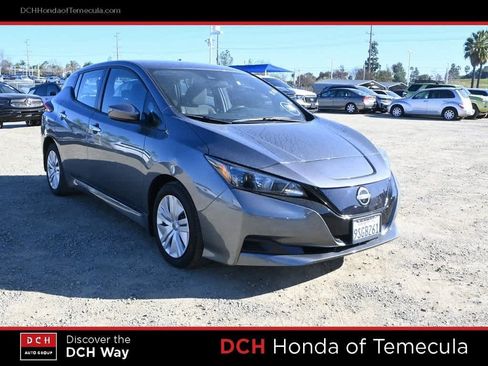 Used 2025 Nissan Leaf S image 3