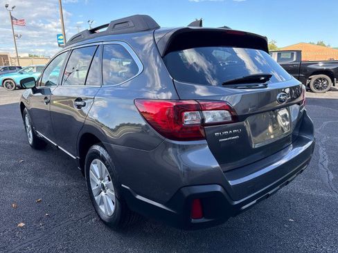 Used 2019 Subaru Outback 2.5i Premium image 5