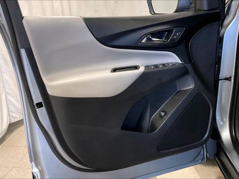 Used 2024 Chevrolet Equinox LT image 9