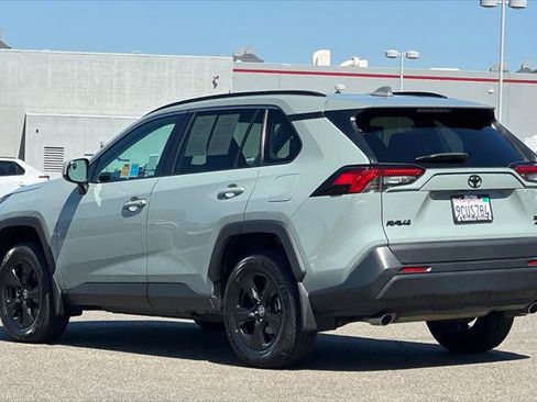 Certified 2022 Toyota RAV4 XLE w/ XLE Grade Weather Package AWD/4WD image 7