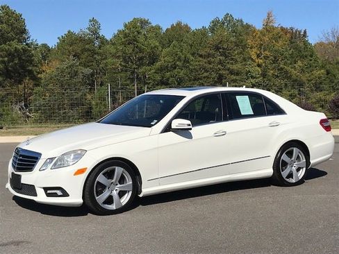 Used 2010 Mercedes-Benz E 350 Sedan image 1