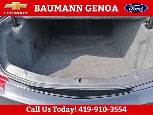 Used 2018 Cadillac XTS w/ Rear Seat Comfort Package FWD image 5