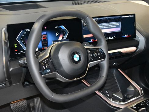 New 2026 BMW X3 xDrive30 w/ Premium Package image 2