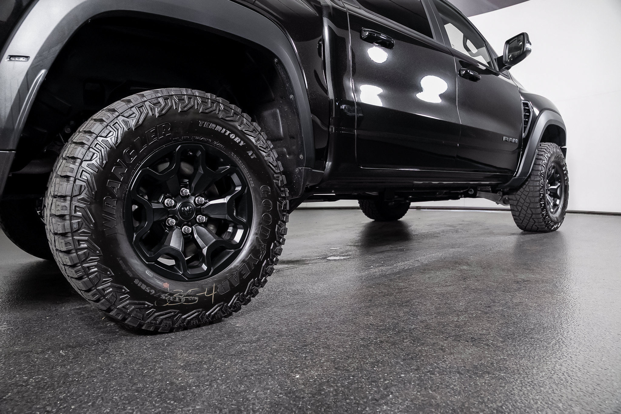 Used 2027 RAM 1500 TRX SRT AWD/4WD image 32