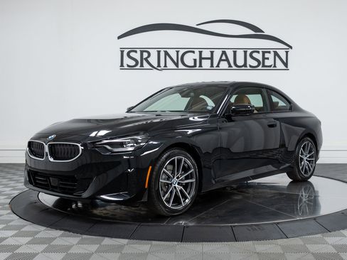 Used 2025 BMW 230i xDrive Coupe w/ Convenience Package image 1