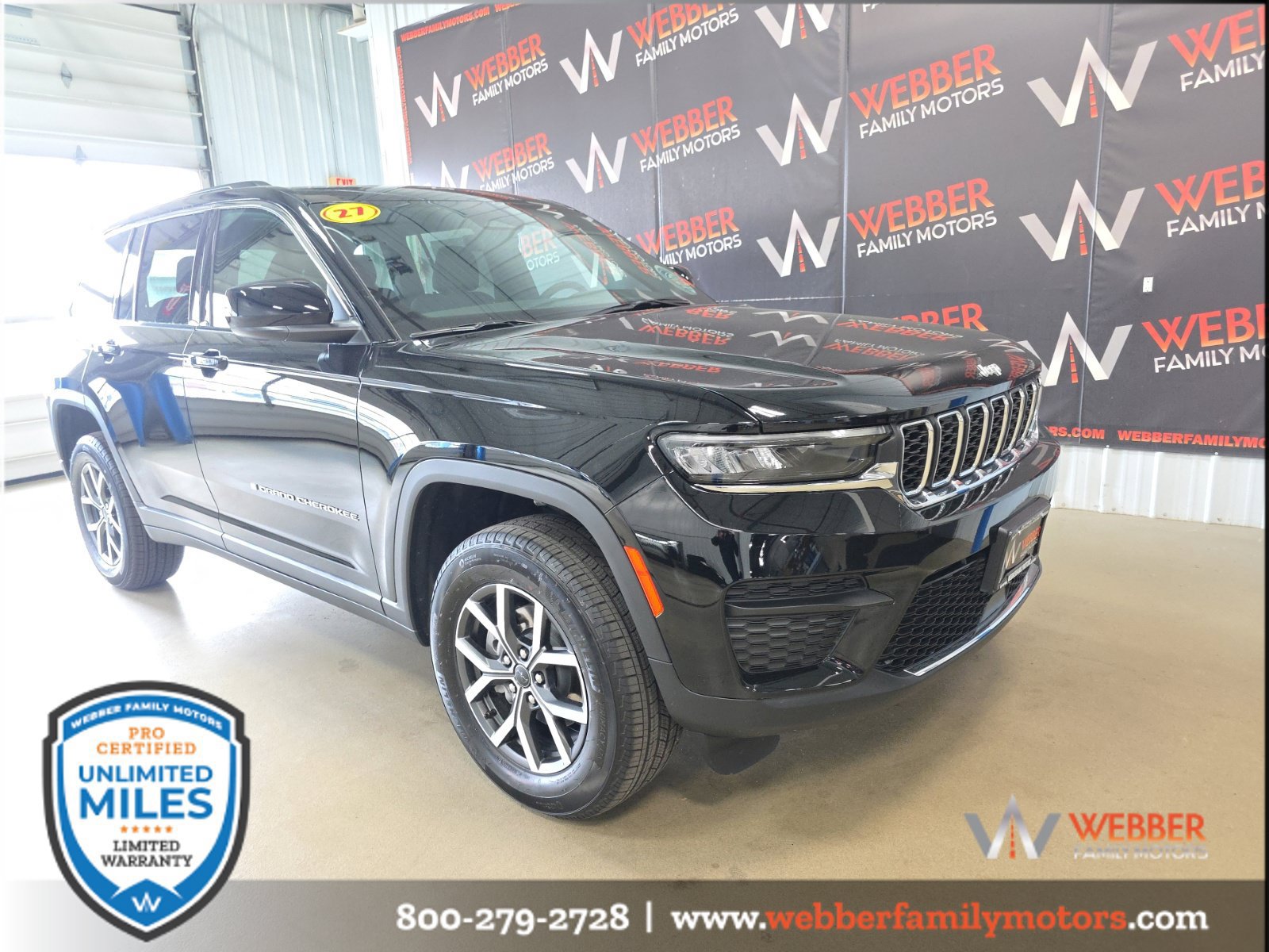 New 2027 Jeep Grand Cherokee Laredo X AWD/4WD image 1