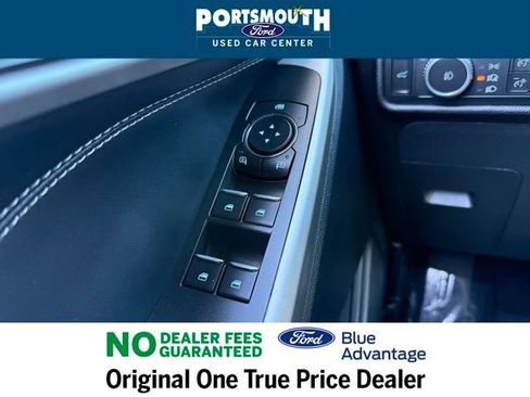 Certified 2022 Ford Explorer XLT w/ Equipment Group 202A image 25