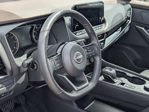 Certified 2023 Nissan Rogue SL w/ SL Premium Package AWD/4WD image 17