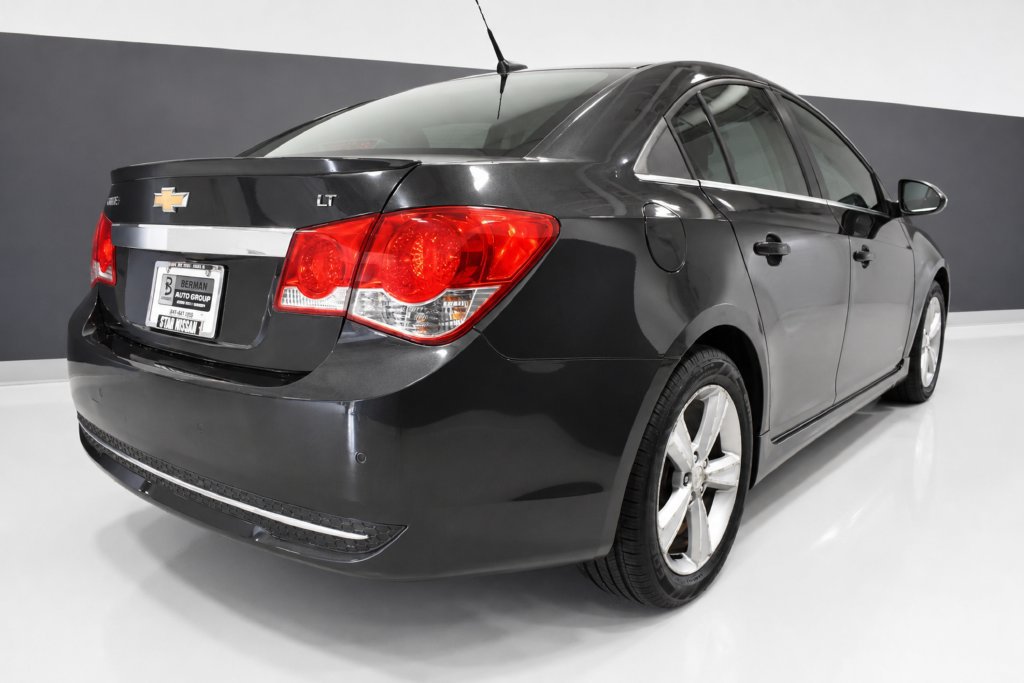 Used 2012 Chevrolet Cruze LT w/ RS Package FWD image 8