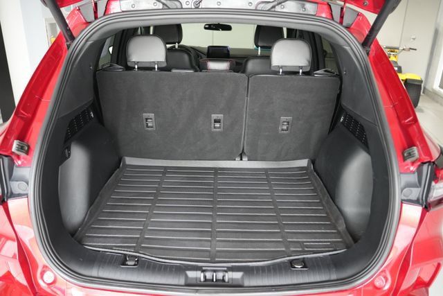 Used 2023 Ford Escape ST-Line AWD/4WD image 9