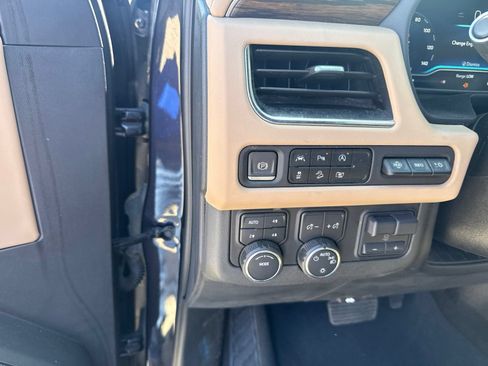 Used 2024 Chevrolet Tahoe Premier w/ Premium Package AWD/4WD image 18