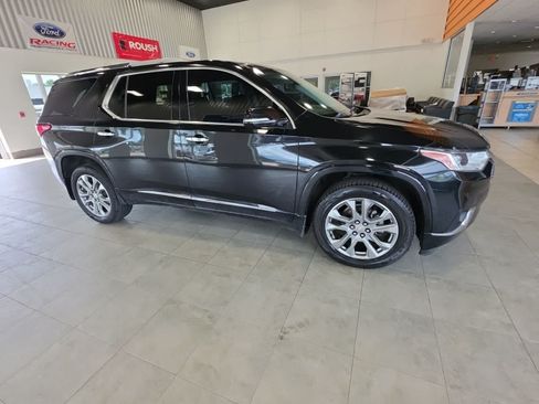 Used 2019 Chevrolet Traverse Premier w/ LPO, Cargo Package AWD/4WD image 6
