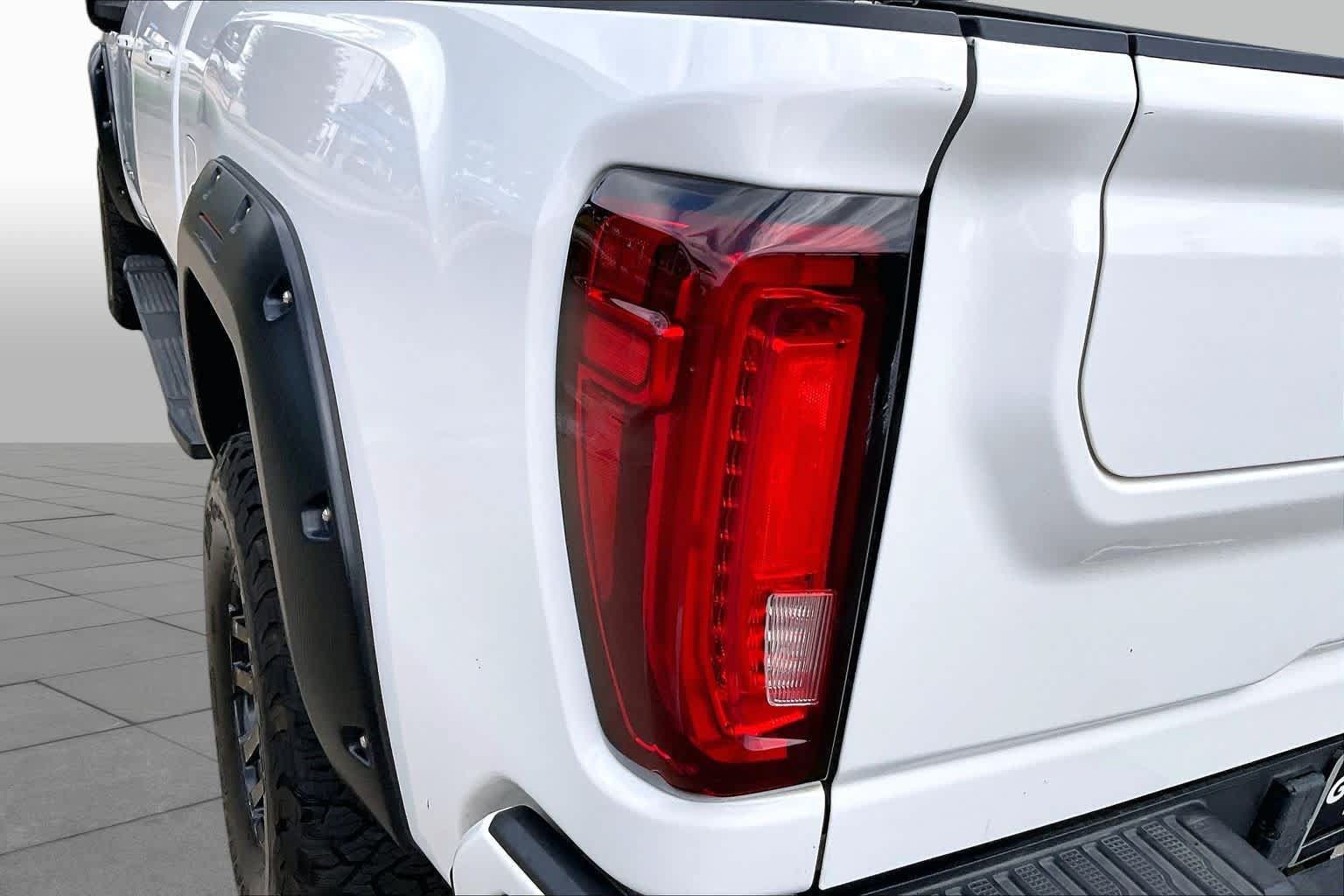 Used 2020 GMC Sierra 3500 AT4 w/ AT4 Premium Package AWD/4WD image 28